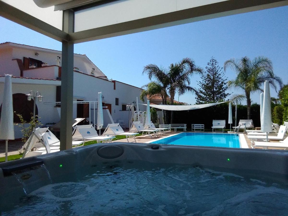 Villa Blanche Dimora Di Charme 마르살라 외부 사진