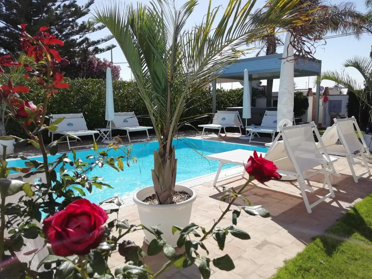Villa Blanche Dimora Di Charme 마르살라 외부 사진