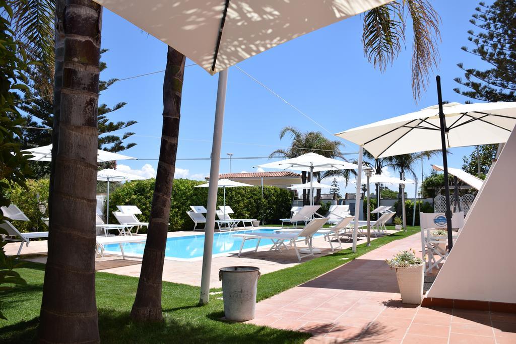 Villa Blanche Dimora Di Charme 마르살라 외부 사진