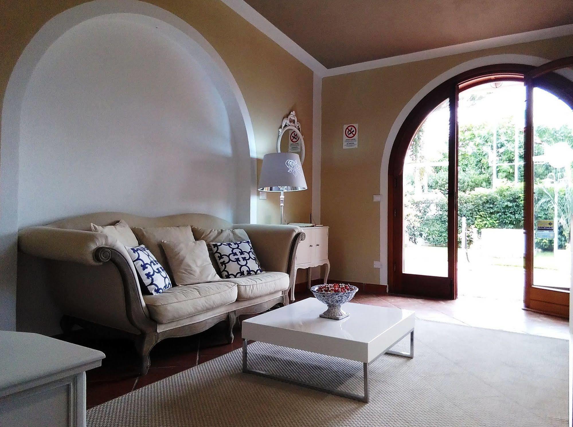 Villa Blanche Dimora Di Charme 마르살라 외부 사진